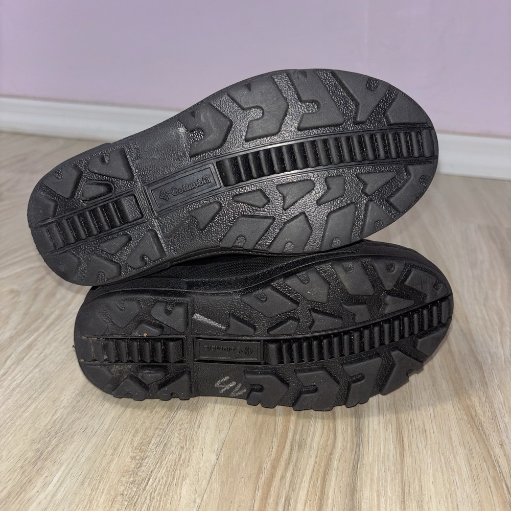 Columbia Waterproof Insulated Snow Boots Kids Size 1 Black Gray - Picture 5 of 7